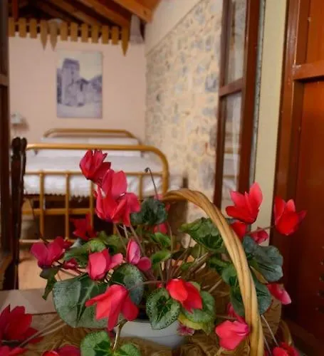 A Small Paradise In Mani With Local Hospitality Daire