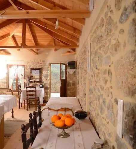 A Small Paradise In Mani With Local Hospitality Daire